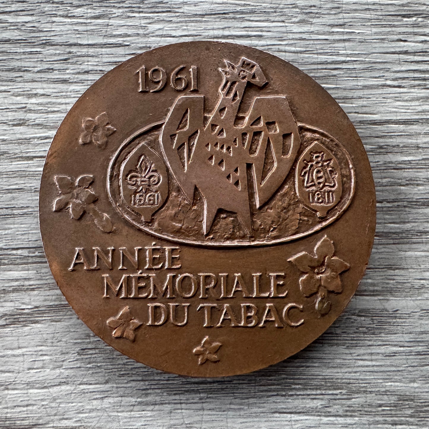 Belle médaille en bronze « Jean Nicot » année du mémoriale du tabac