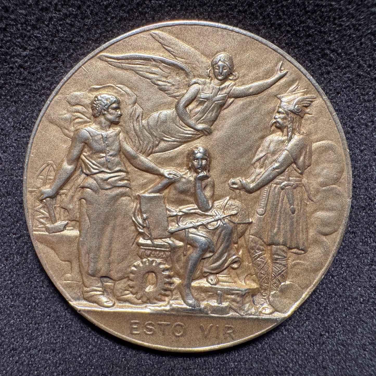 Médaille ancienne en vermeil « ESTO VIR - ange victoire »