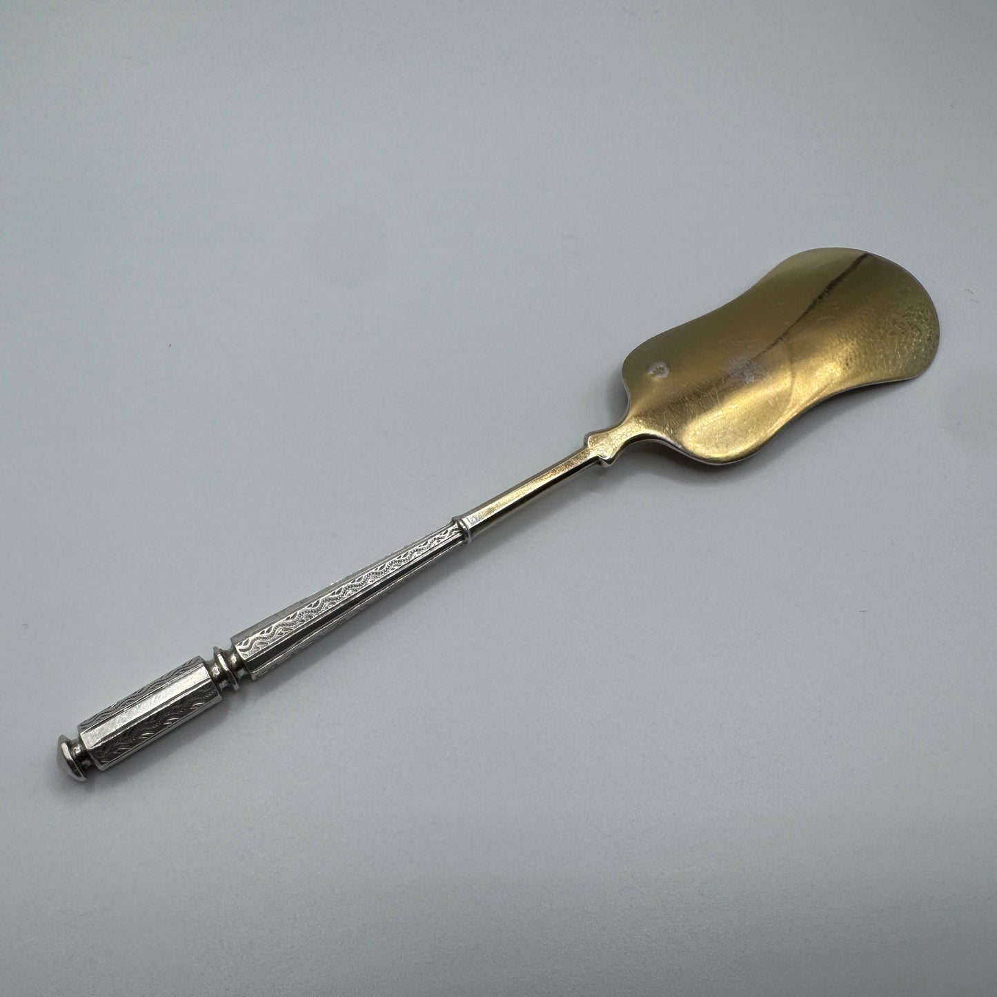 Petite pelle à mignardises ancienne Art Nouveau en Argent Minerve - vers 1900
