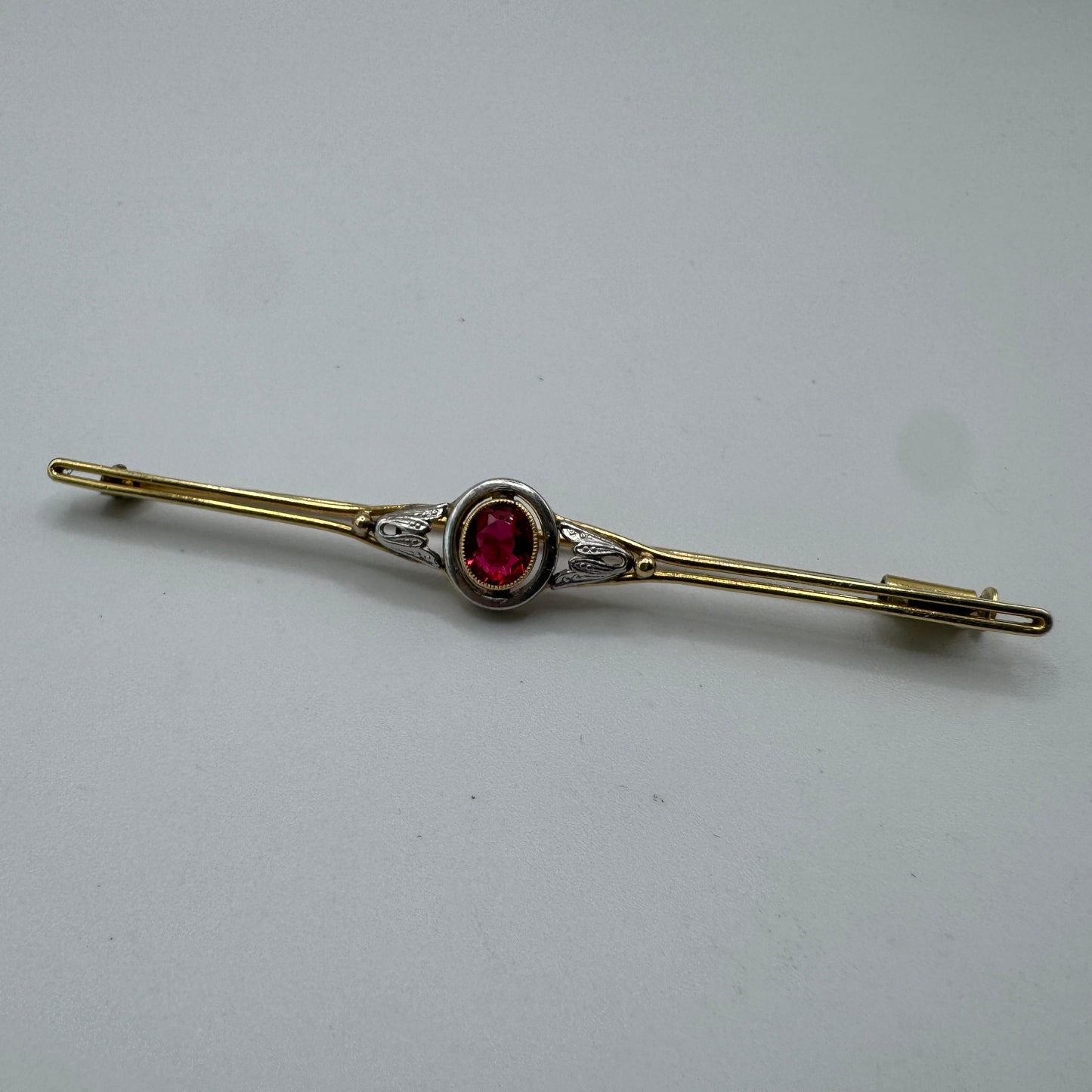 Broche ancienne en plaqué or ORIA»