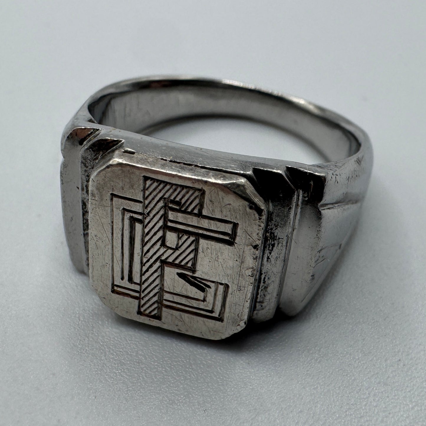 chevalière ancienne Art déco - argent massif et acier, monogramme gravé