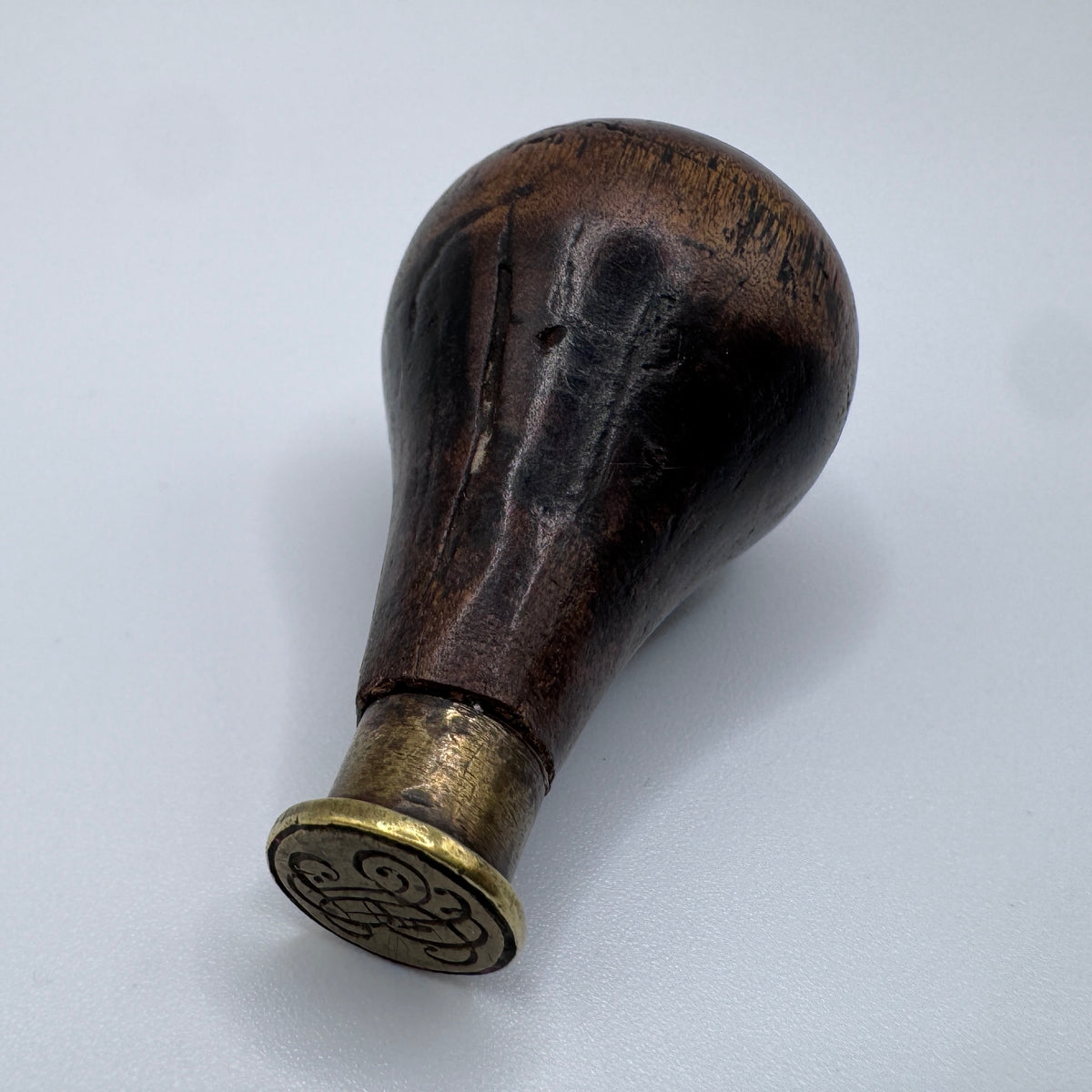 Petit Cachet Sceau ancien 18/19e - bois et bronze