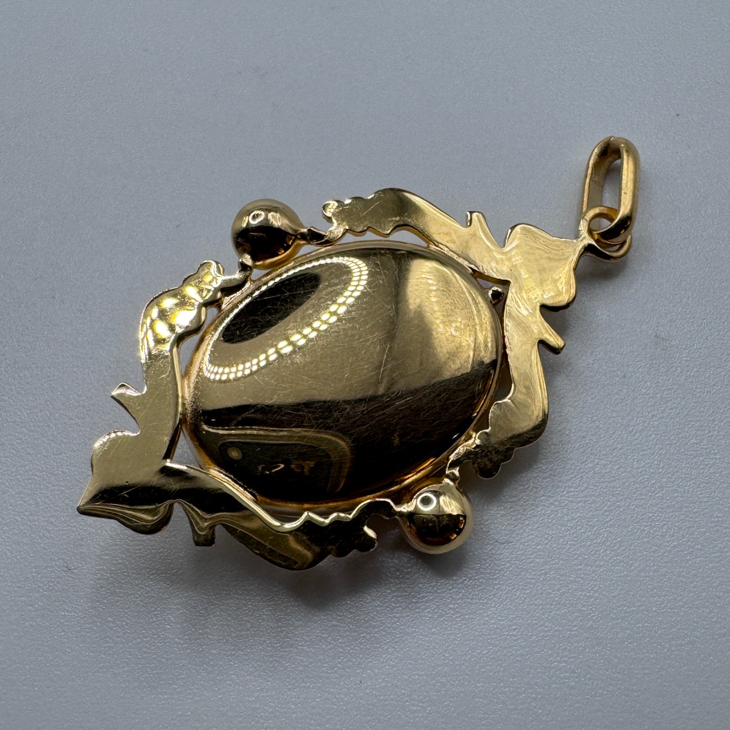 Pendentif ancien porte photo en plaqué or