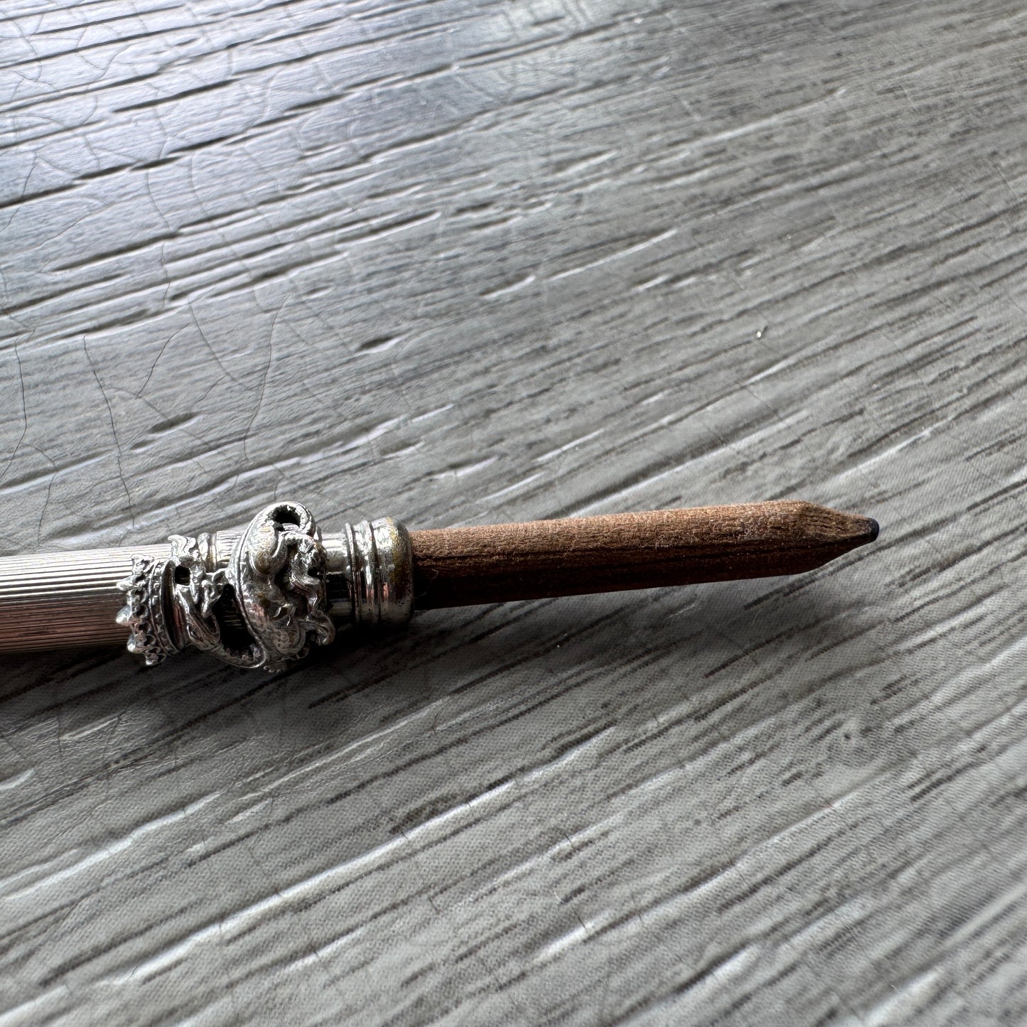 Porte crayon ancien vers 1900 - Salamandre François 1er