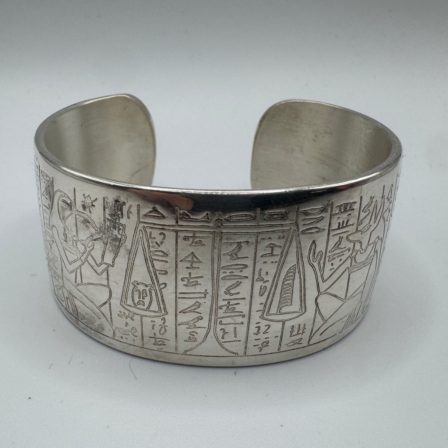 Bracelet Jonc manchette design Chouski motifs égyptiens