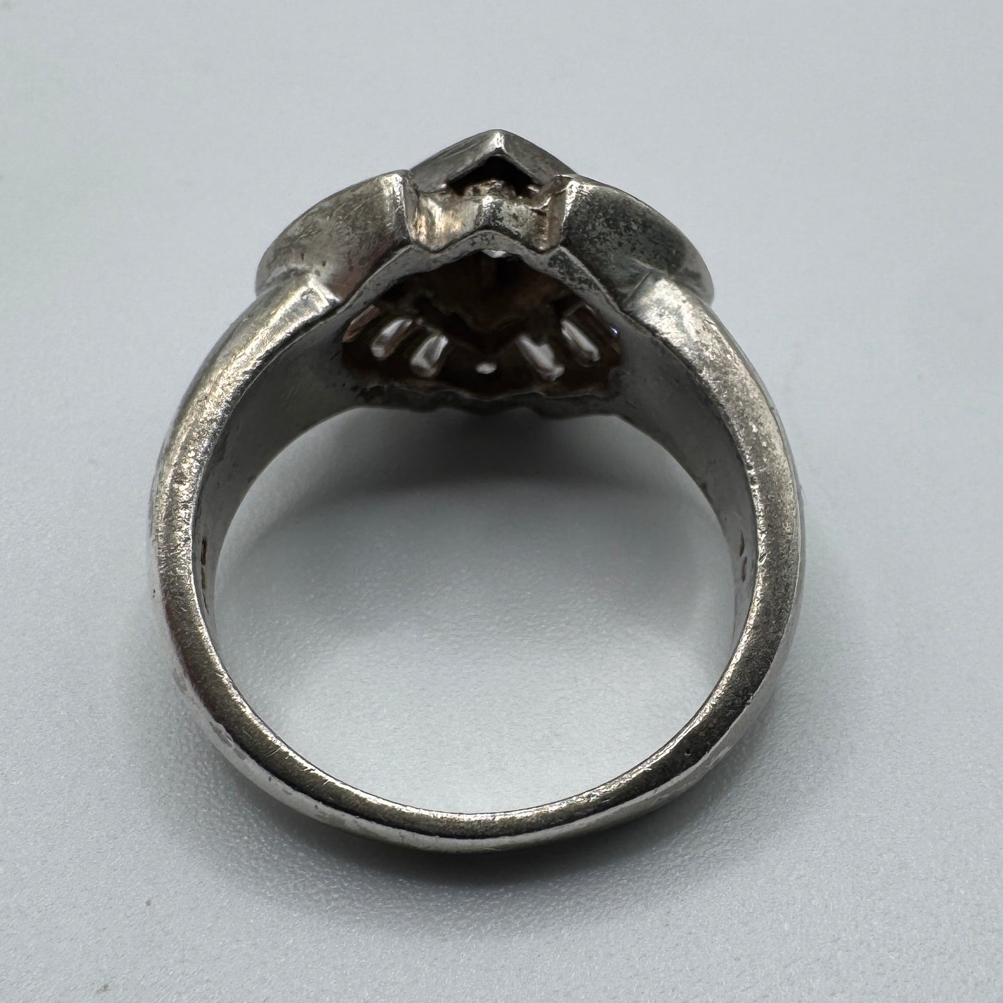 Grosse Bague en argent et verroterie