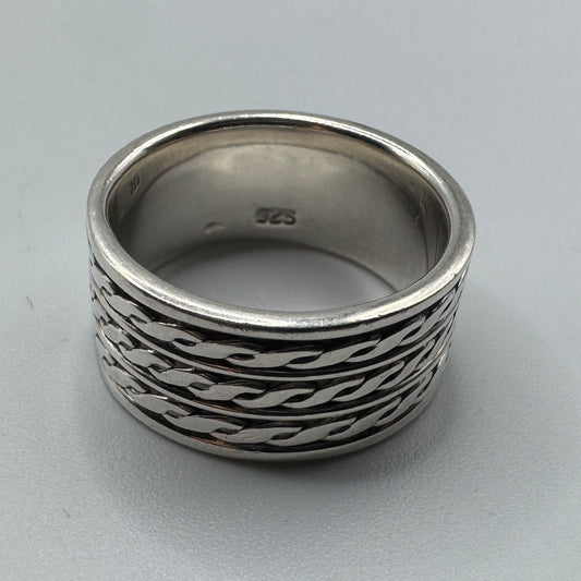 Bague en argent motif tressé