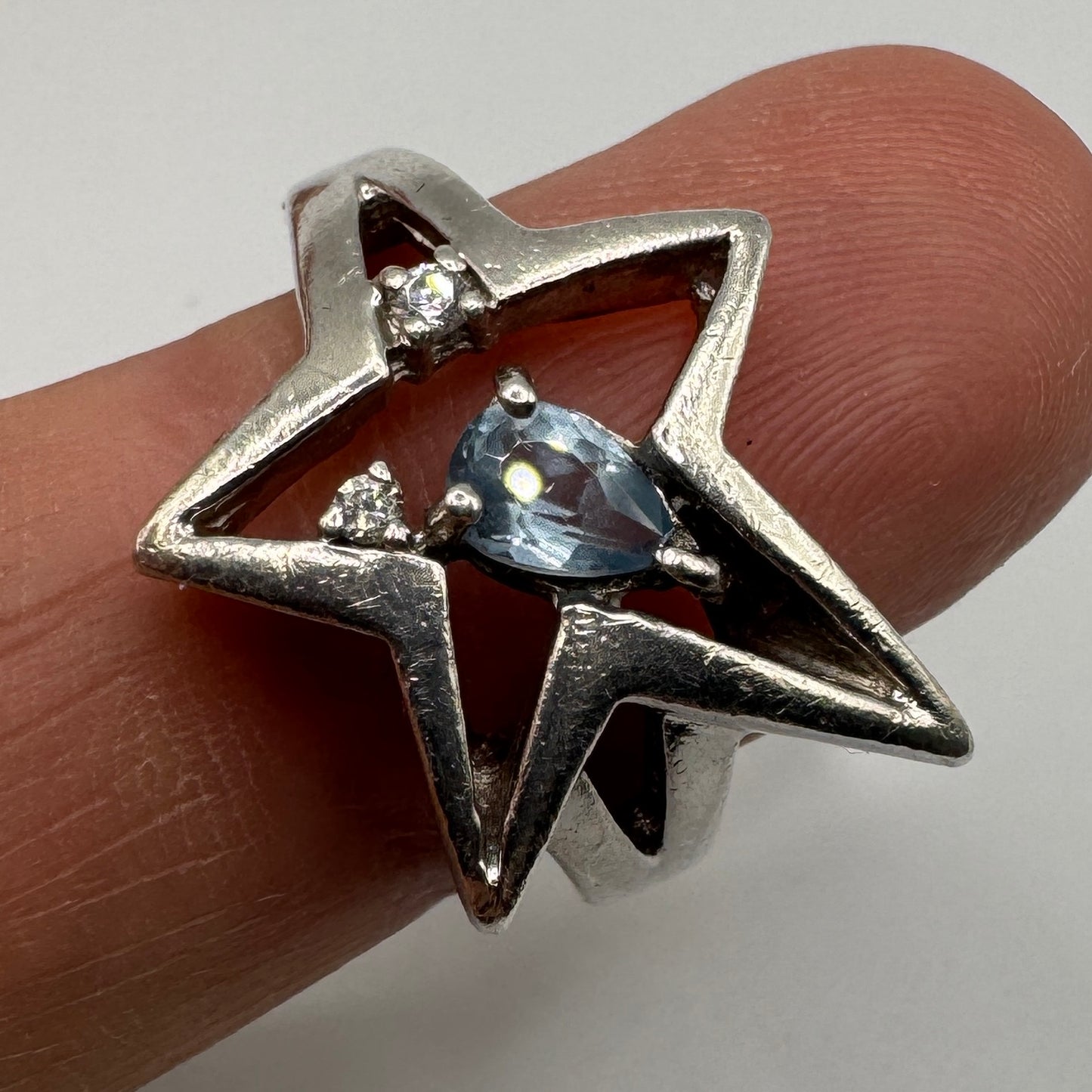 Grosse bague en argent et aigue marine