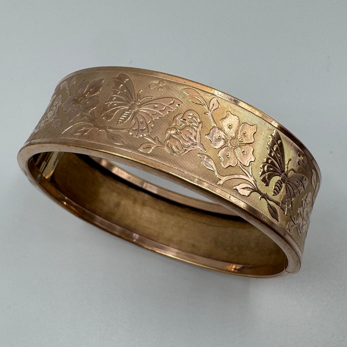 Bracelet ancien plaqué or Art Nouveau - décor au papillons