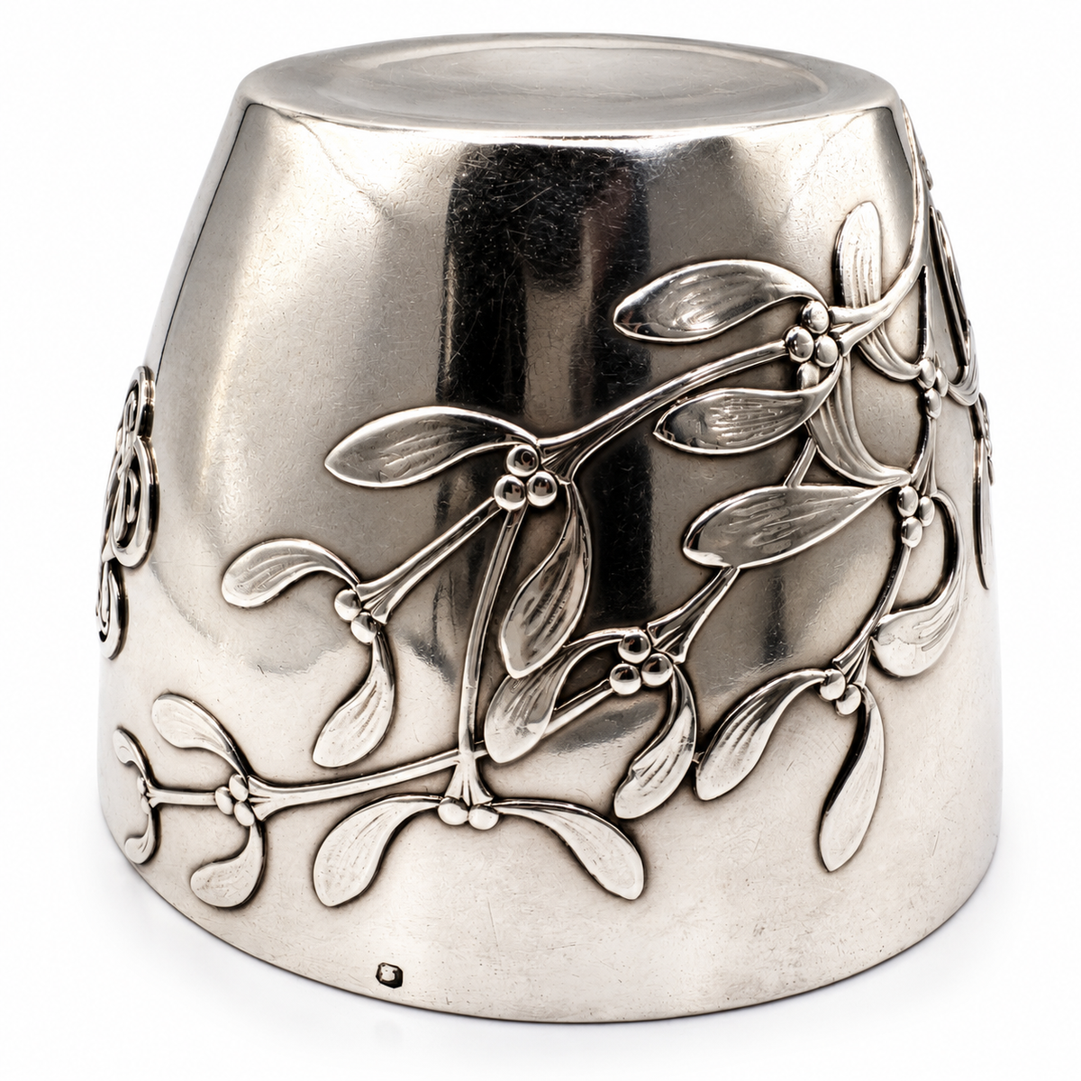 Tasse à chocolat Art Nouveau décor au gui - argent massif