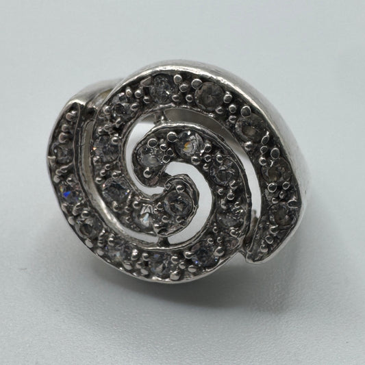 Grosse bague en argent et brillants