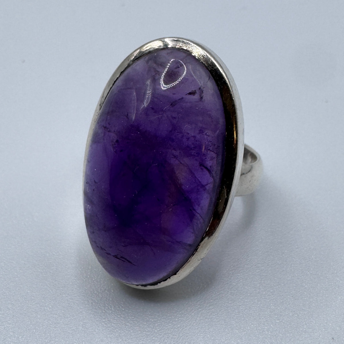 Grosse Bague en argent et améthyste