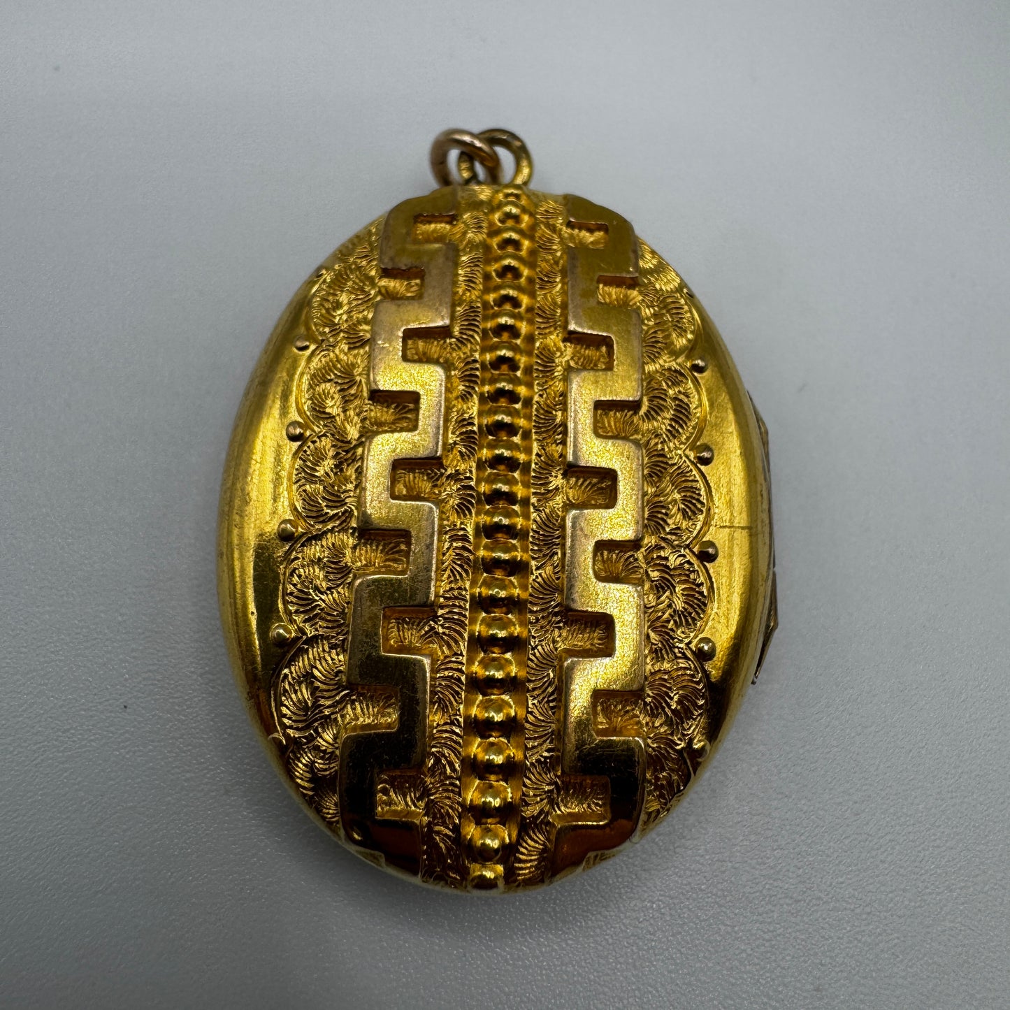 Pendentif ancien porte photo ou relique - plaqué or