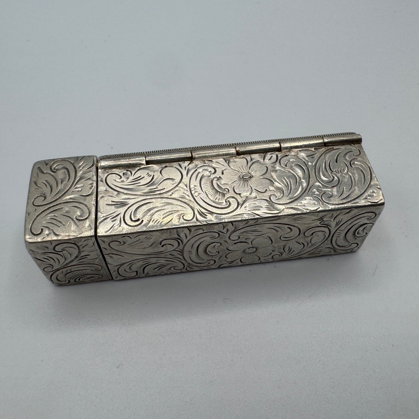 Porte-rouge à lèvres ancien- argent massif