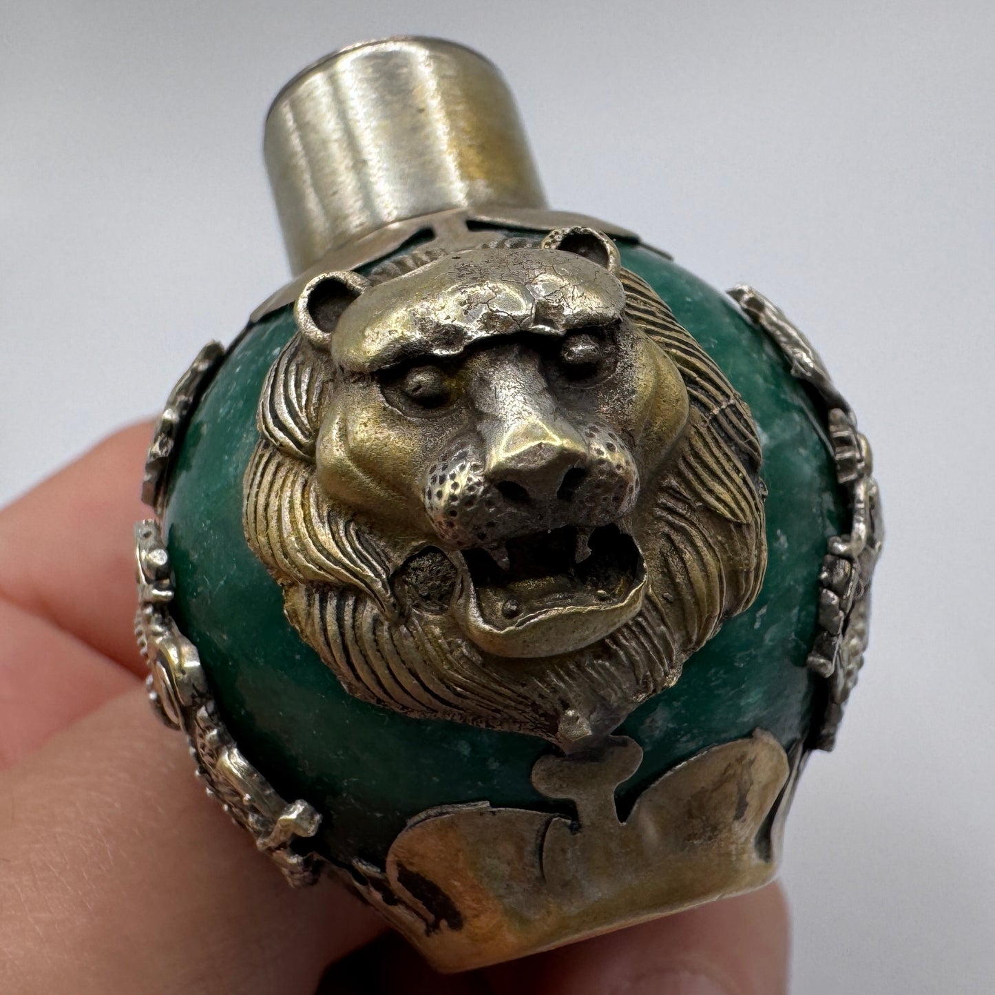 Rare pipe à opium Chinoise - motif au dragon, tête de lion, tigre et grenouille