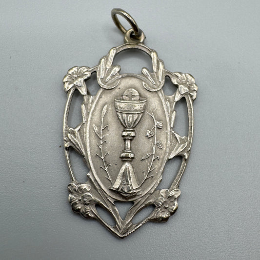 Médaille religieuse ancienne Art Nouveau - « calice »