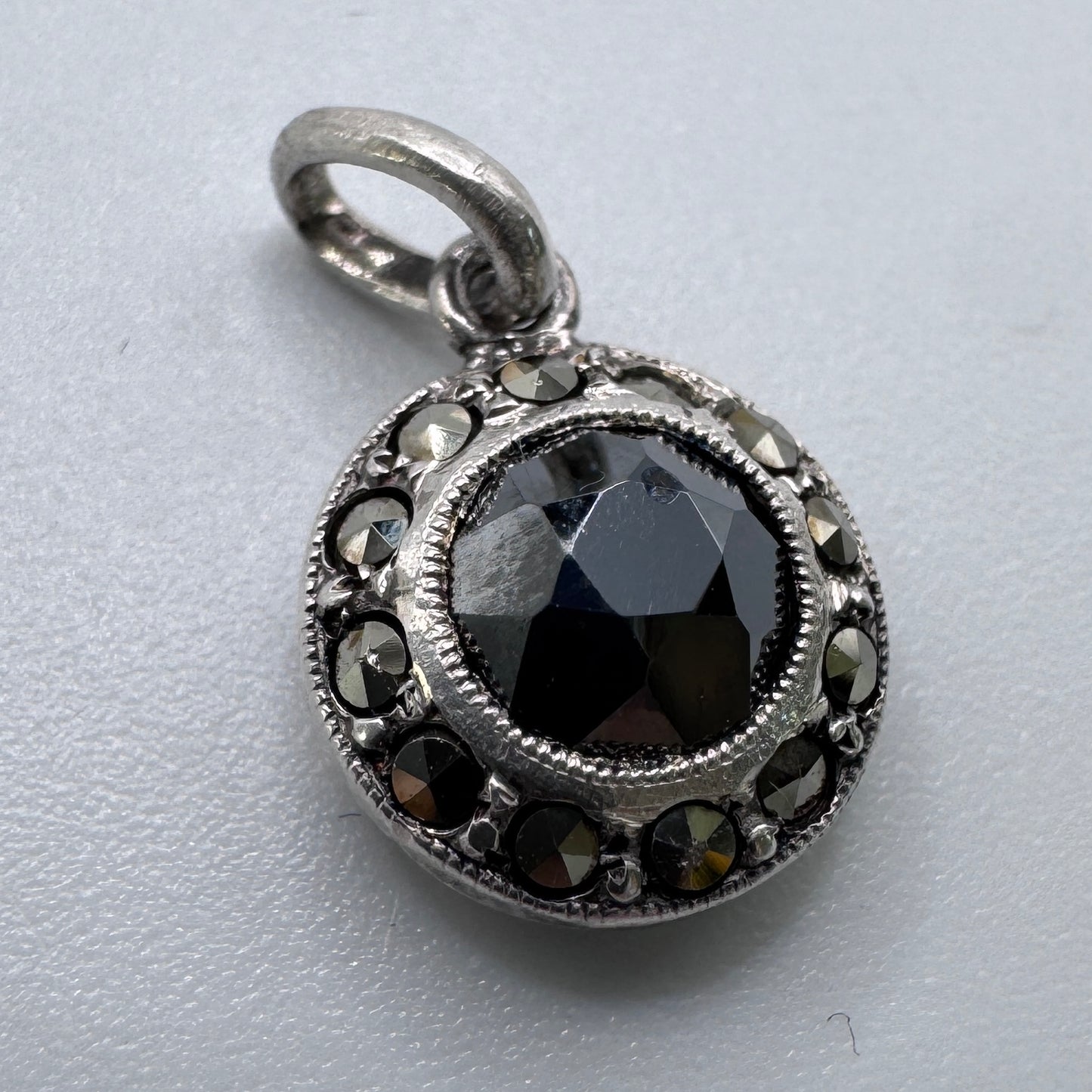 Petit Pendentif ancien Art Deco - argent massif