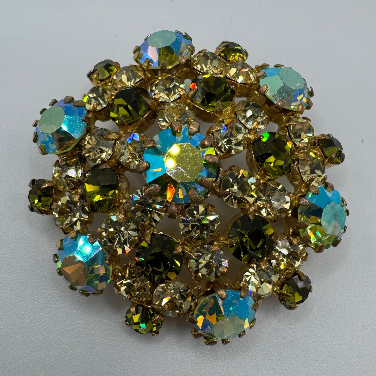 Broche ancienne Vintage - métal doré et verroterie