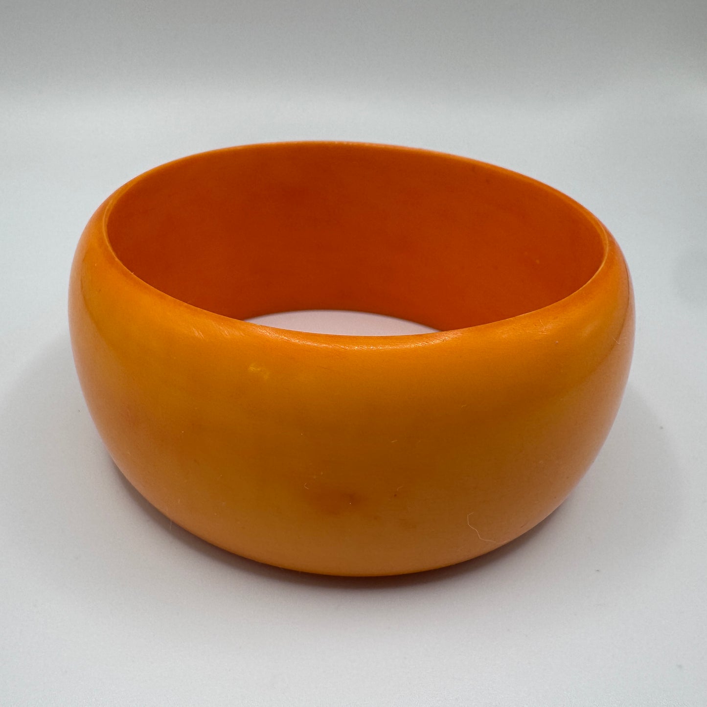 Bracelet vintage en Bakélite orange