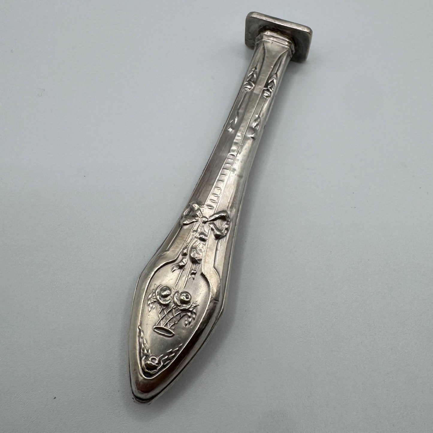 Cachet Sceau ancien Argent fourré