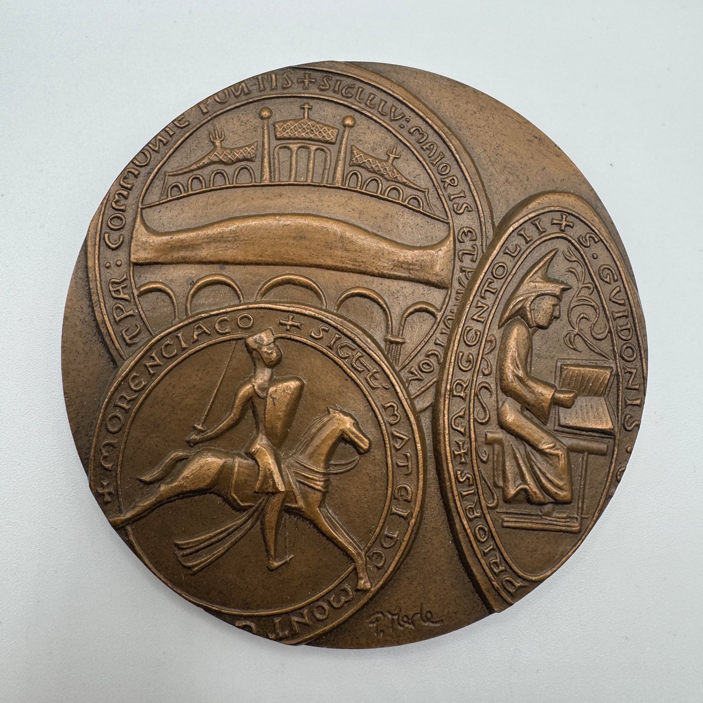 Medaille artistique ancienne en bronze « ruines de l’abbaye d’Ourscamp »