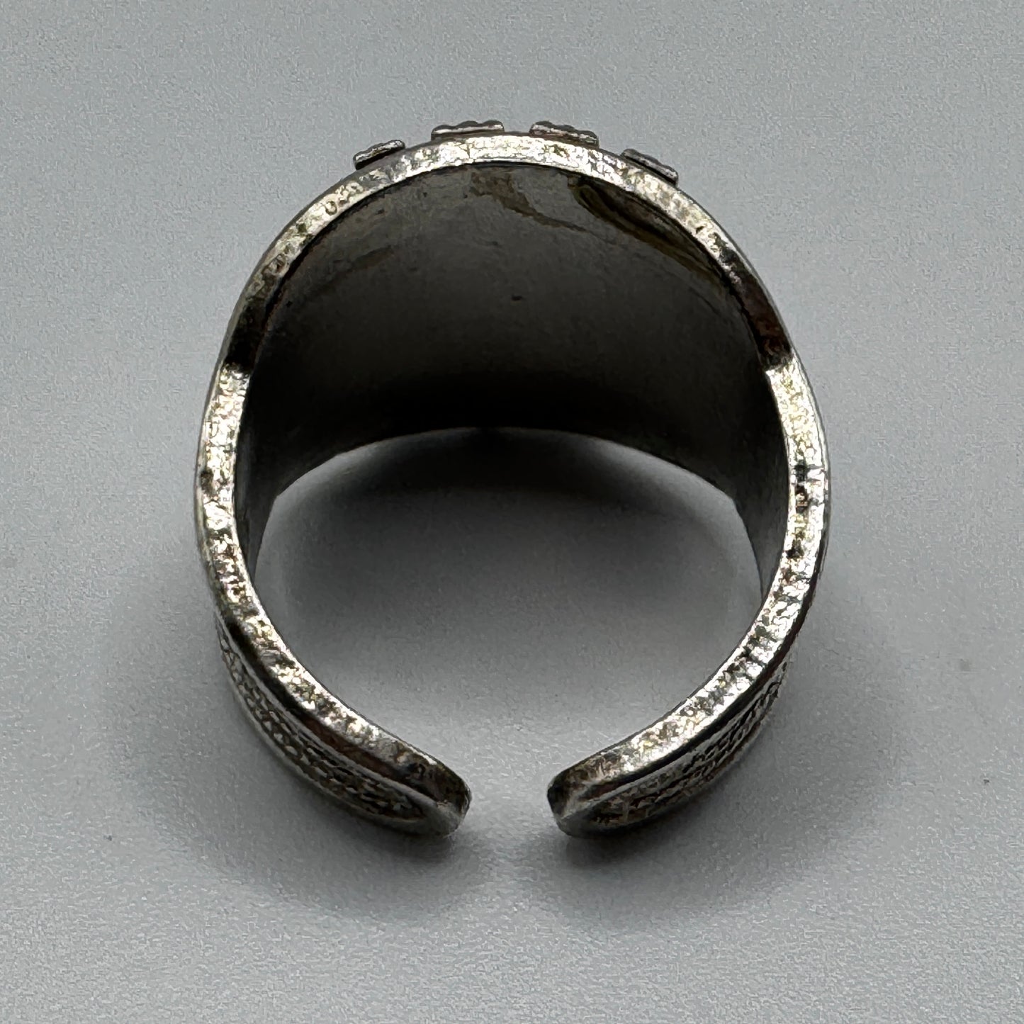 Bague ancienne « souvenir de la Tour Eiffel » - métal argenté