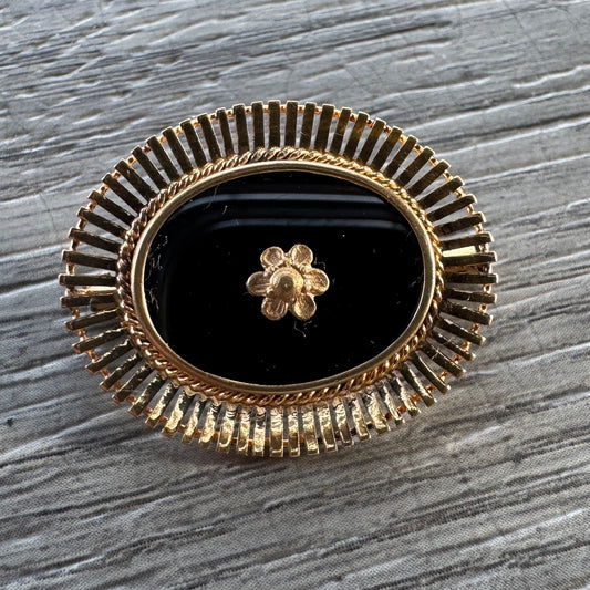 Broche ancienne en plaqué or et onyx