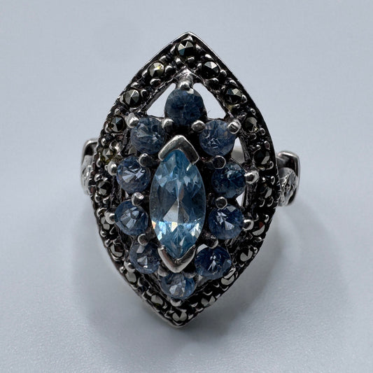 Superbe Bague en argent massif et aigue marine