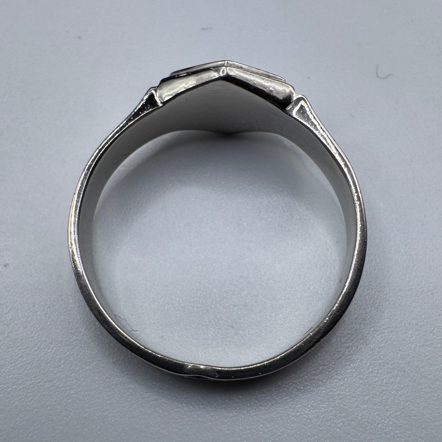 Superbe chevalière ancienne en argent