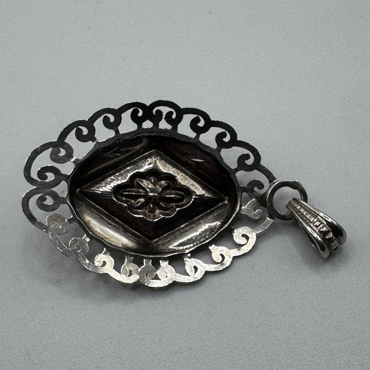 Joli Pendentif ancien - argent massif