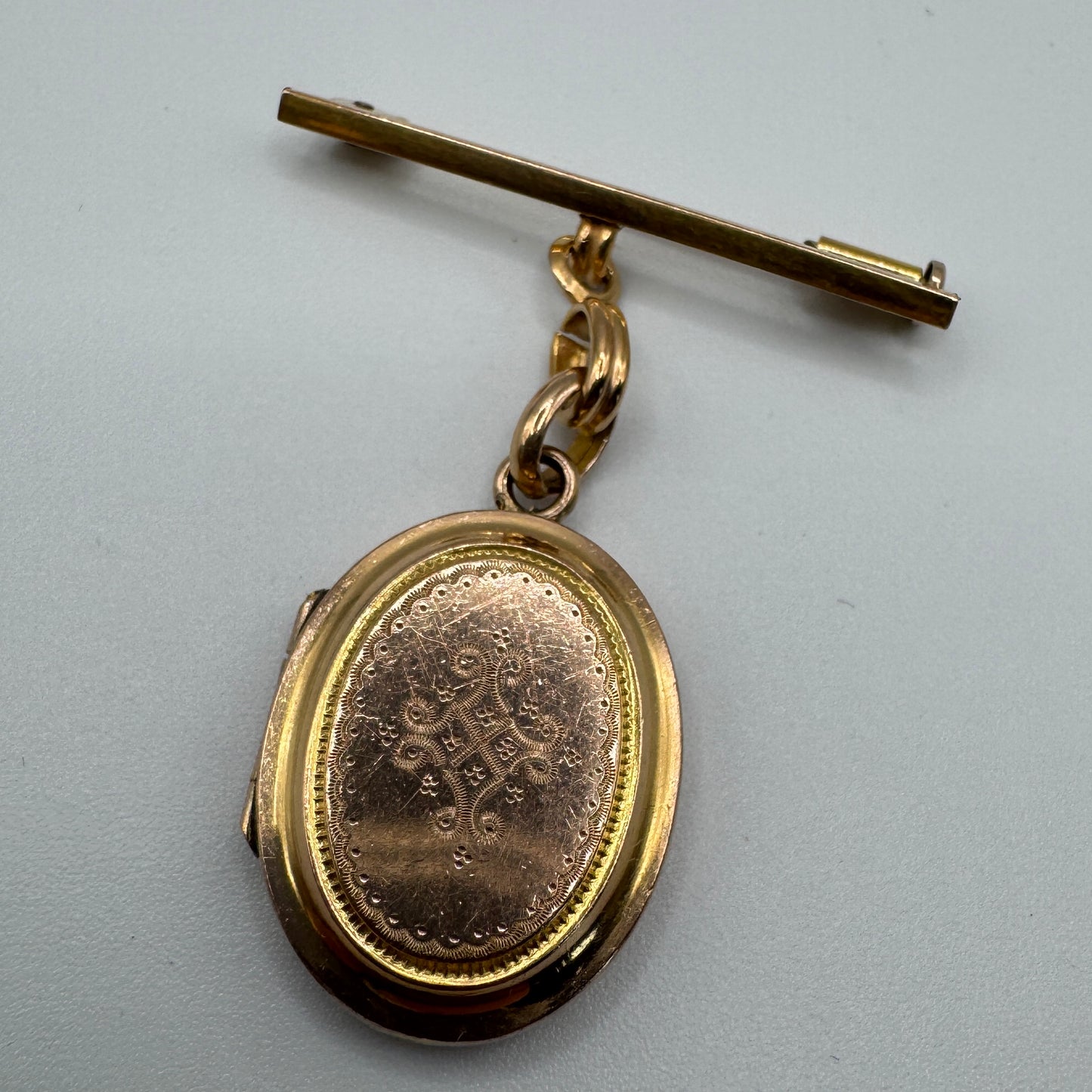 Pendentif ancien porte photo ou relique - plaqué or