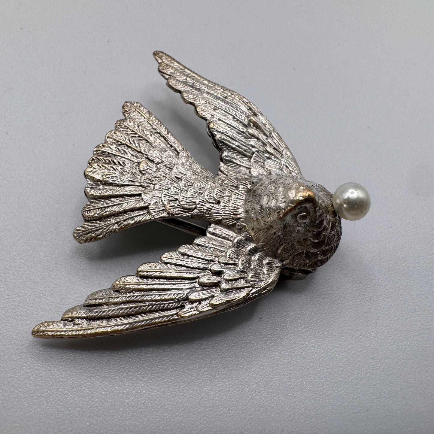 Broche ancienne colombe en métal argenté - A-F Paris