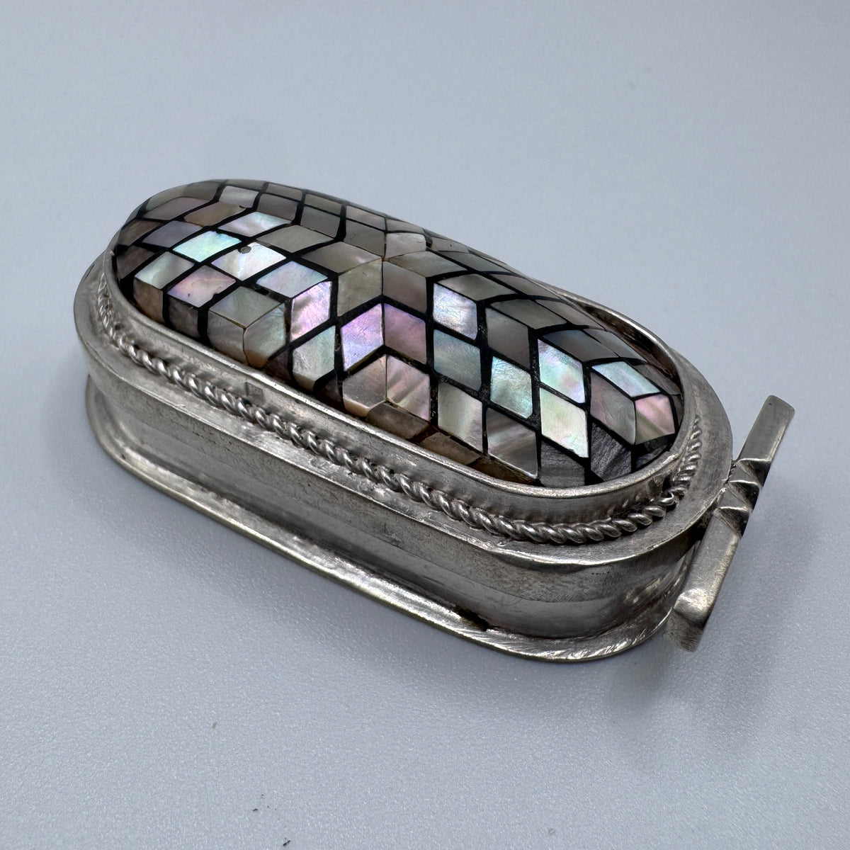 boîte ancienne cartouche égyptien  - argent massif et marqueterie nacre
