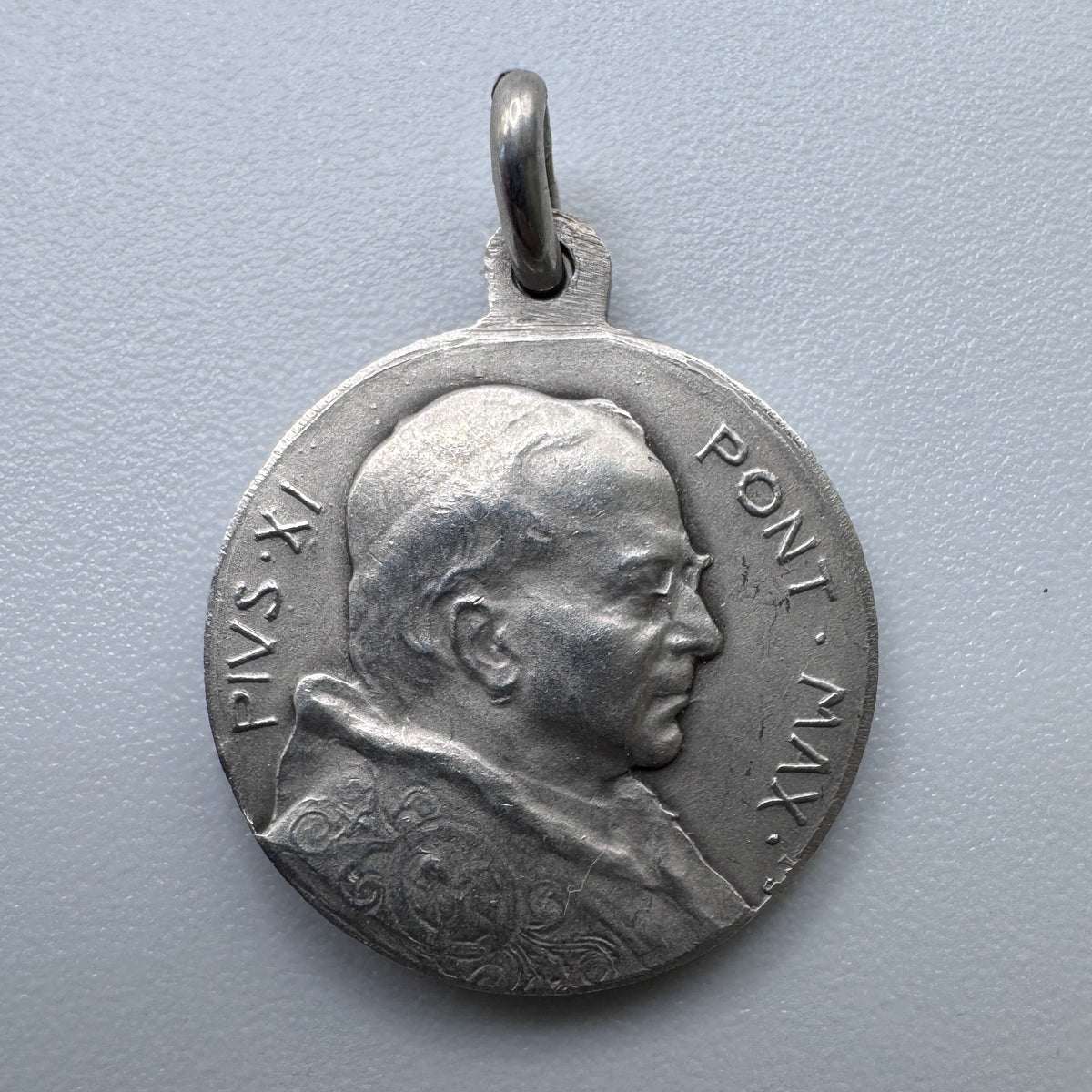 Medaille religieuse ancienne « Saint Pierre »