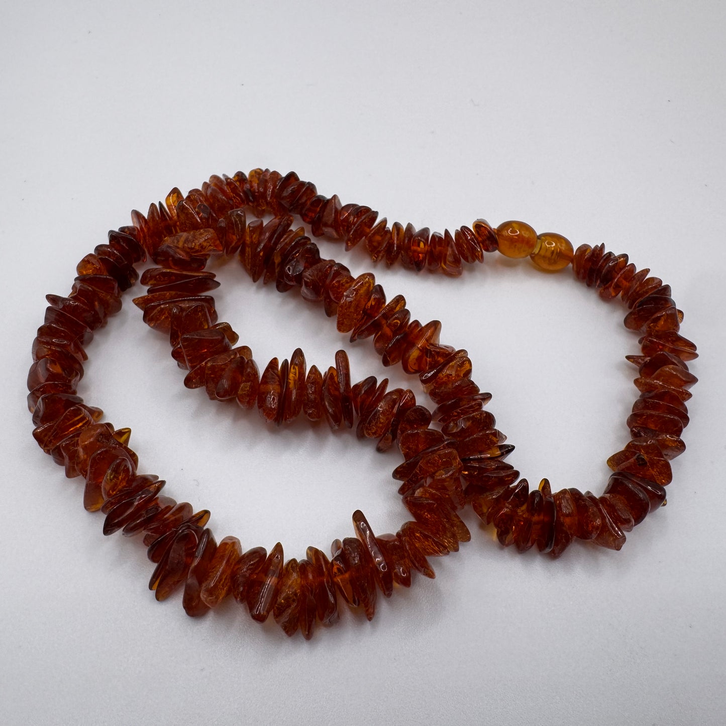 Joli Collier vintage en ambre véritable