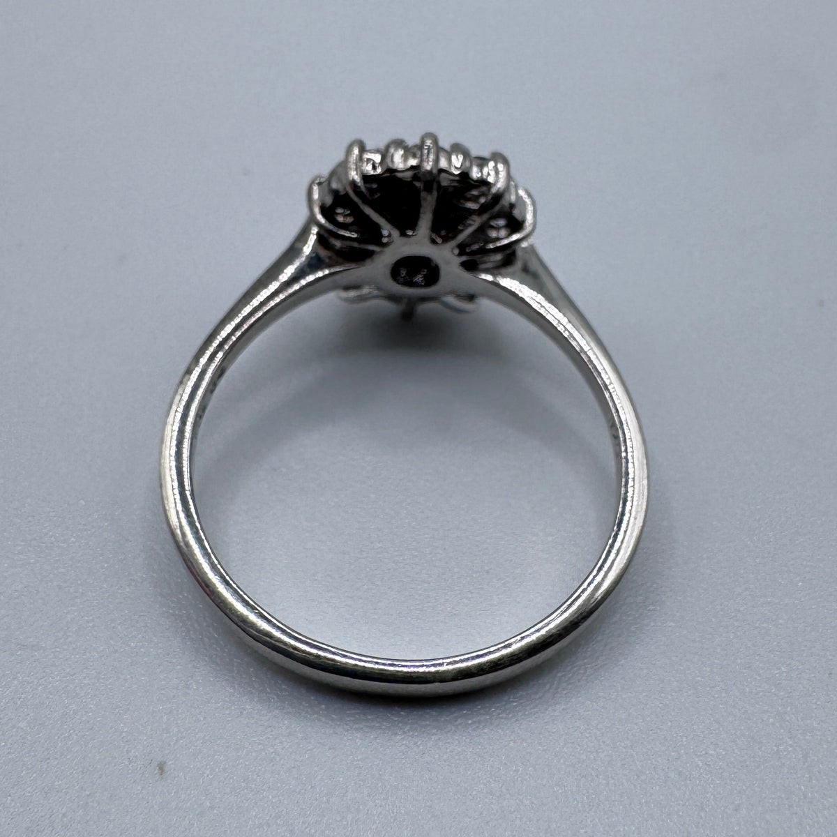 Jolie Bague en argent et verroterie