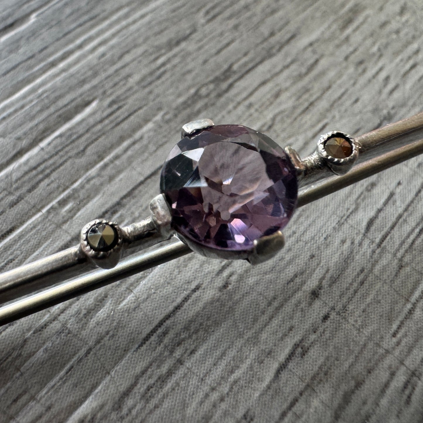 Broche ancienne Art Deco - argent massif et améthyste