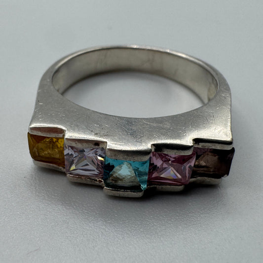 Bague en argent et verroterie multicolore