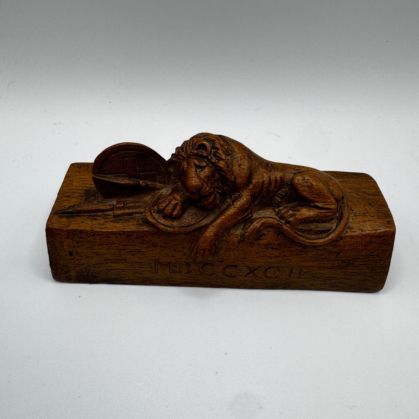 Artisanat XIXe « commémoration des gardes suisses - révolution 1792 »