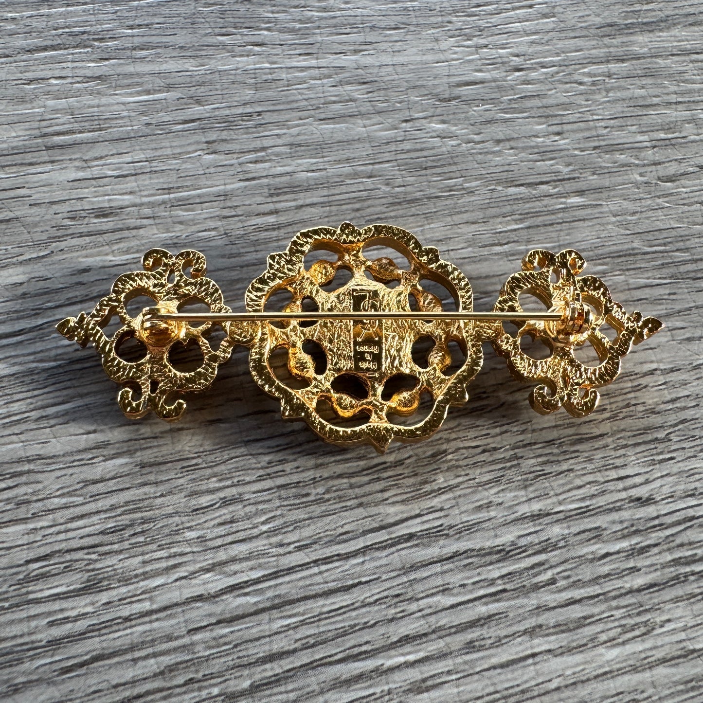Broche mauresque YVES SAINT LAURENT - plaqué or