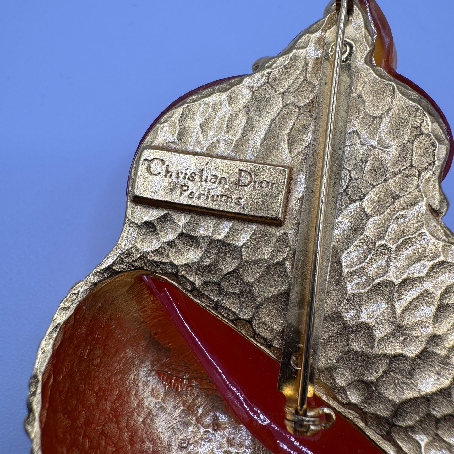 Superbe grande broche « coquillage » vintage CHRISTIAN DIOR - métal doré
