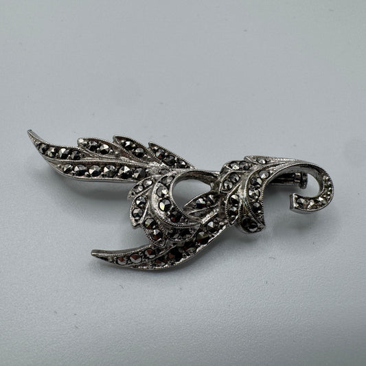 Broche ancienne en argent et marcassites - « feuillage »