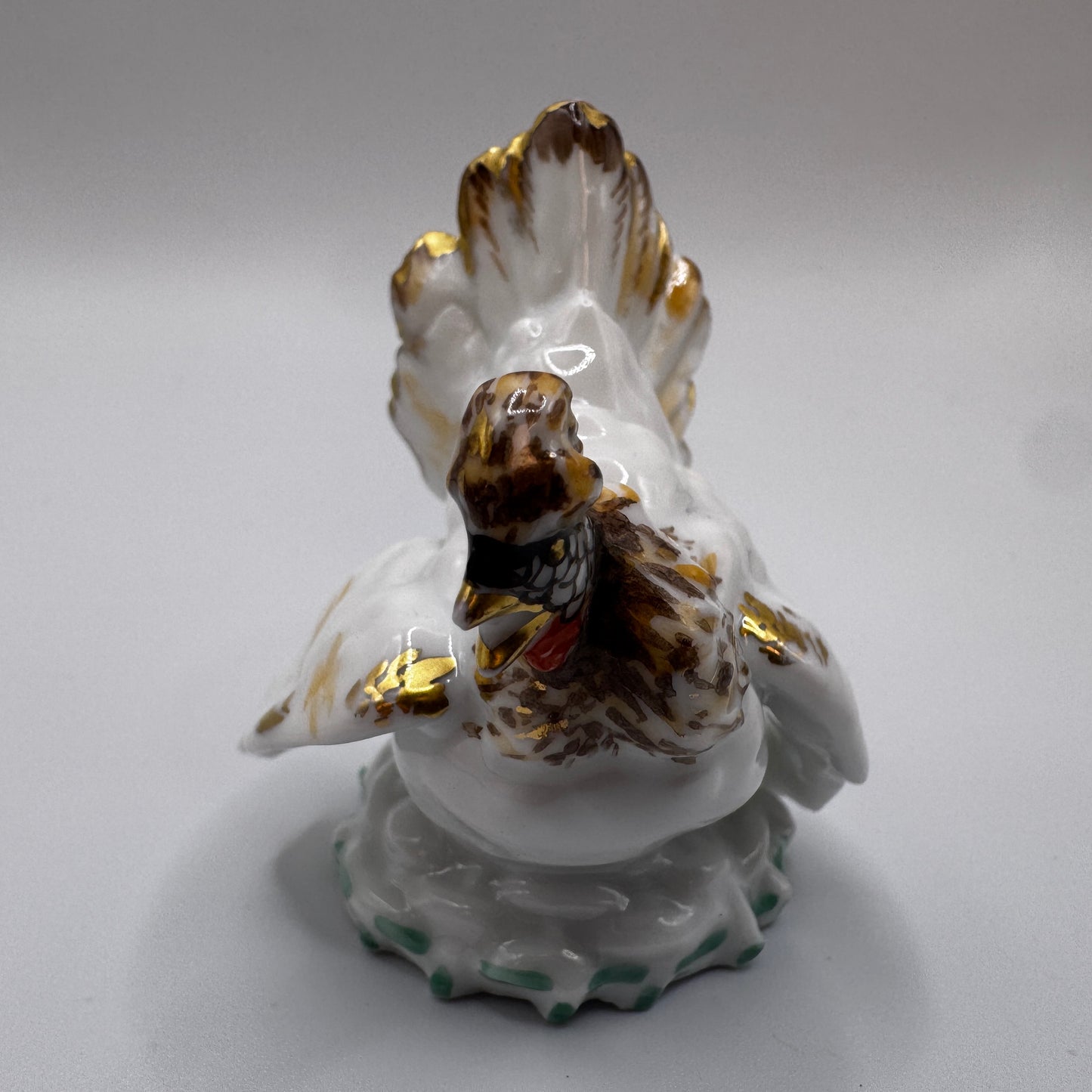 Figurine en Porcelaine XIXeme polychrome « poule »