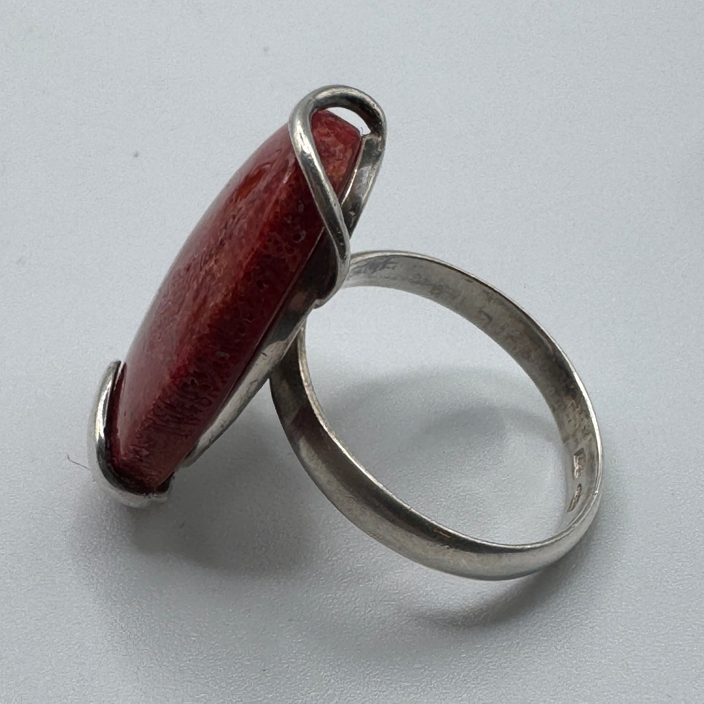 Grosse Bague en argent et pierre naturelle
