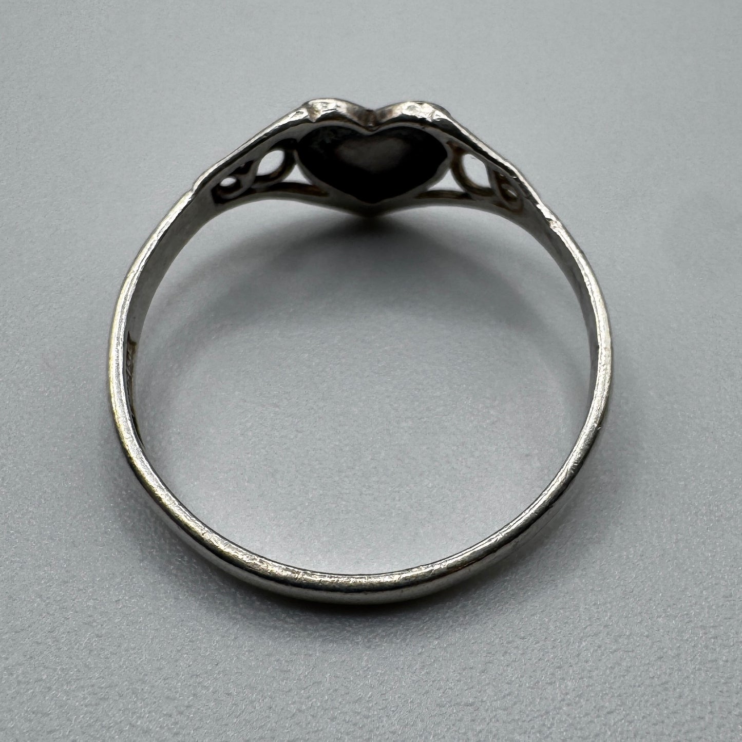 Bague ancienne en argent « cœur » - vers 1900