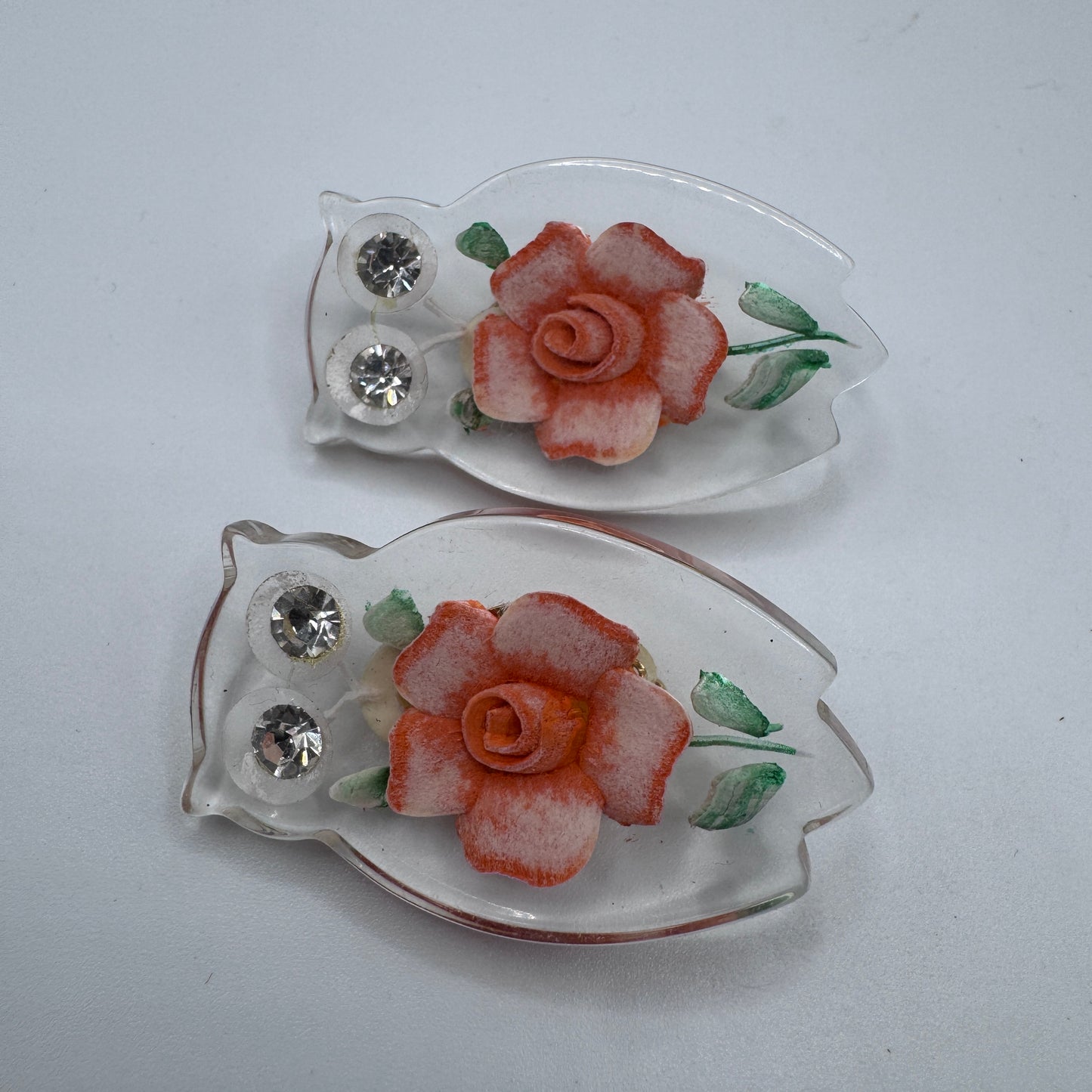 Jolis Clips vintage en lucite « chouette »