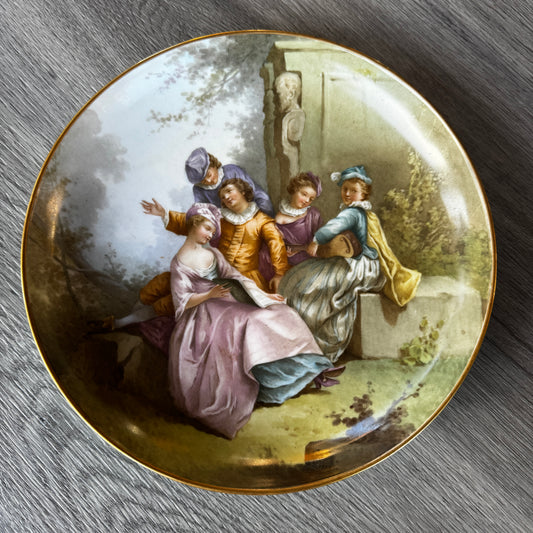 Assiette en porcelaine XIXe peinte à la main - signée u.b 1877