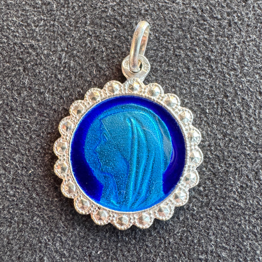 Médaille religieuse ancienne en argent émaillé « Sainte Vierge »
