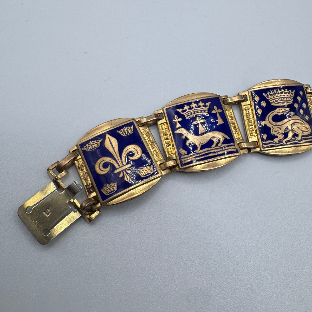Rare Bracelet ancien Souvenir de Bretagne « armoiries de Bretagne - Sainte Anne » - bronze émaillé