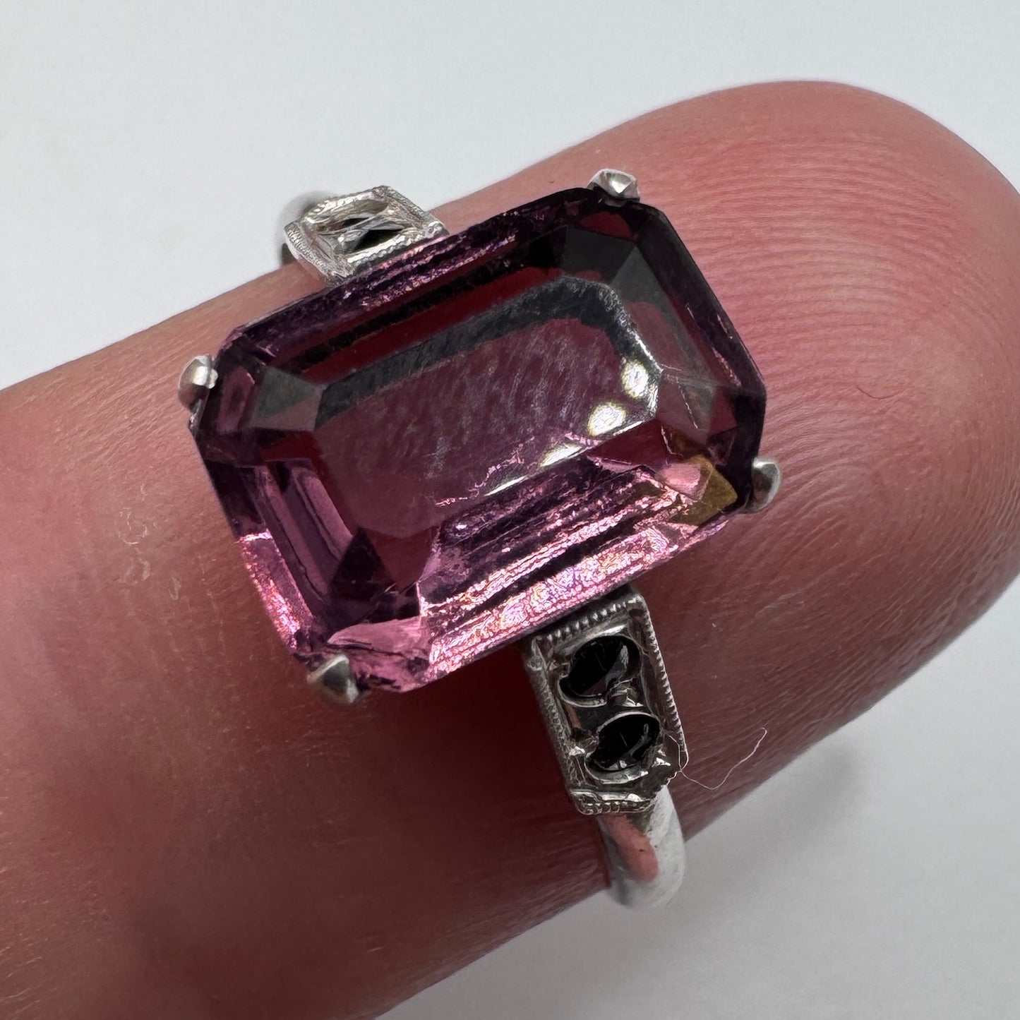 bague ancienne Art Deco argent massif et verroterie - neuf stock ancien bijoutier